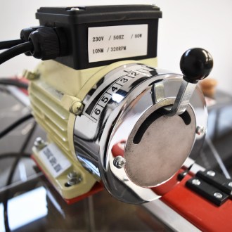 Elektrischeschleuder 230V
